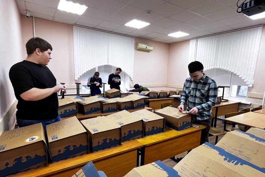 Студенты НИУ «БелГУ» участвуют в акции «Посылка солдату»