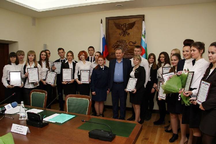 Четверо студентов НИУ «БелГУ» стали обладателями губернаторской стипендии