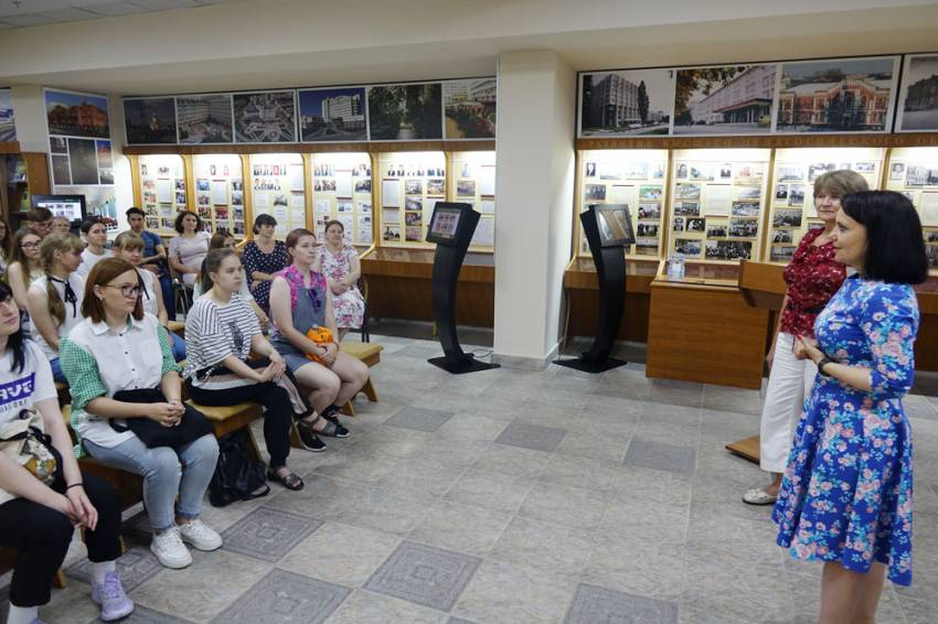 В музее истории НИУ «БелГУ» прошла лекция-экскурсия «Символы в культуре региона»