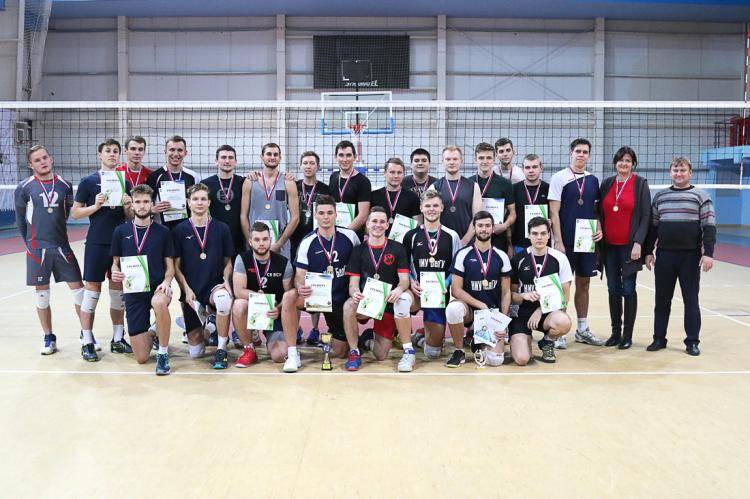 В НИУ «БелГУ» завершилась спартакиада по волейболу