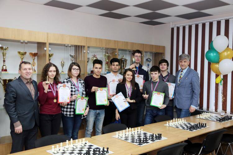 События НИУ «БелГУ» студенты ниу «белгу» – победители отборочного этапа асск россии по шахматам