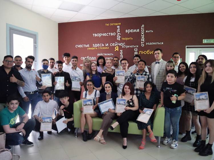 События НИУ «БелГУ» слушатели подготовительного факультета ниу «белгу» получили сертификаты об окончании обучения