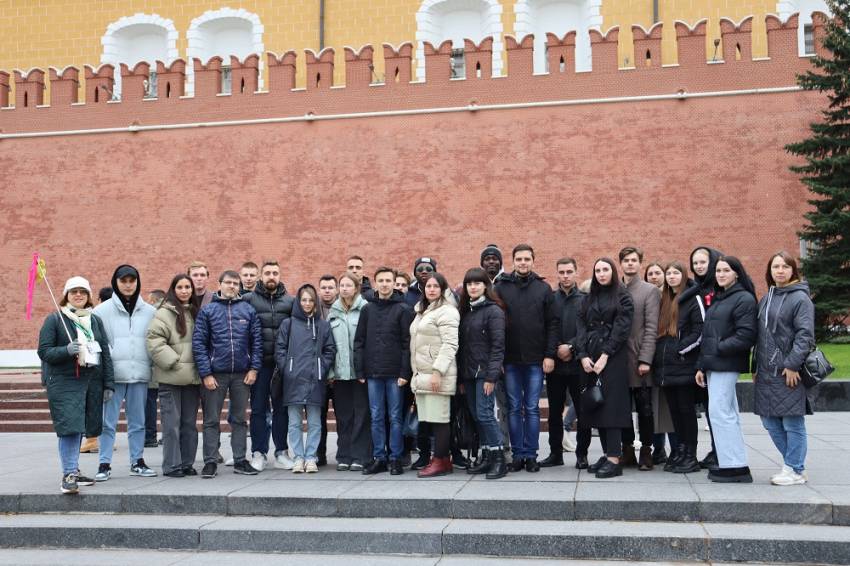 События НИУ «БелГУ» активные студенты ниу «белгу» встретились с экспертами фонда горчакова