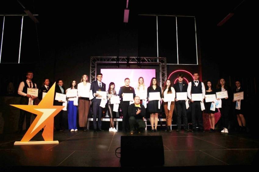 События НИУ «БелГУ» обучающиеся ниу «белгу» вышли в финал российской национальной премии «студент года-2022»