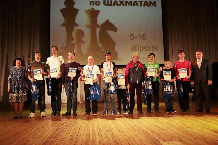 События НИУ «БелГУ» награды для лучших шахматистов