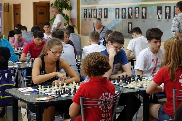 События НИУ «БелГУ» команды российских шахматных клубов сразятся в ниу «белгу»