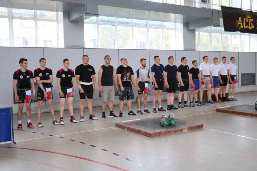 Спортсмены НИУ «БелГУ» выиграли универсиаду по гиревому спорту