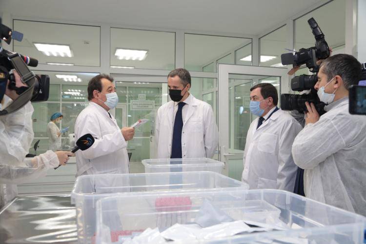 Науку НИУ «БелГУ» представили главе региона События НИУ «БелГУ» науку ниу «белгу» представили главе региона