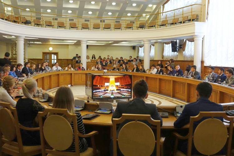 Belgorod State University Hosts 'Youth' UN Belgorod State University Hosts 'Youth' UN