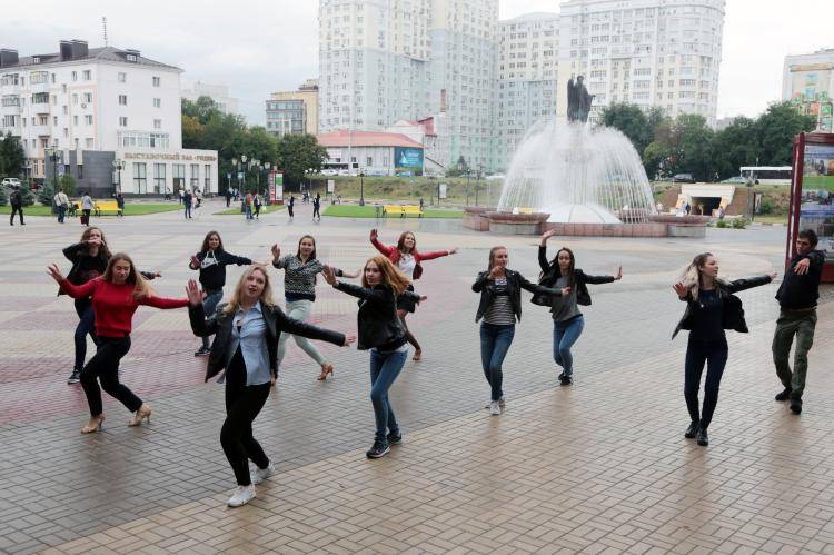 Танцуют все События НИУ «БелГУ» танцуют все