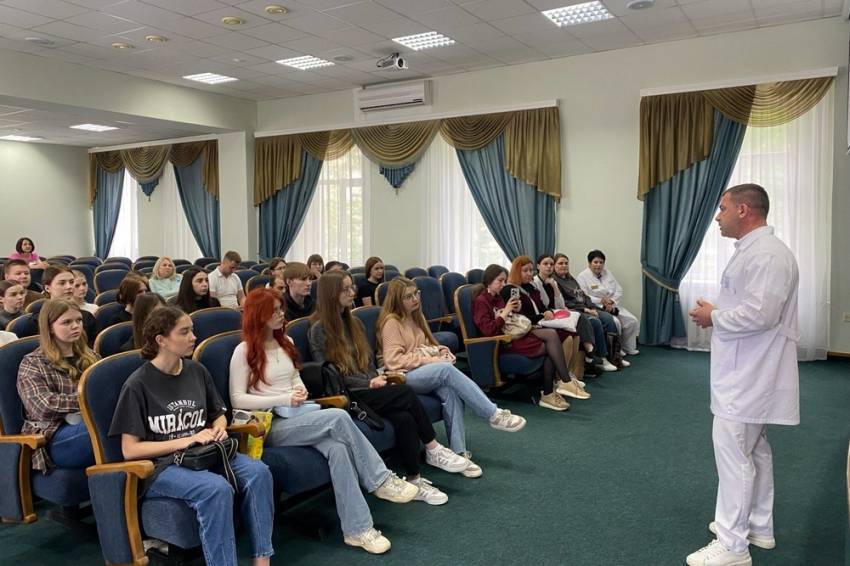 Студенты НИУ «БелГУ» посетили больницы Белгорода с экскурсиями События НИУ «БелГУ» студенты ниу «белгу» посетили больницы белгорода с экскурсиями