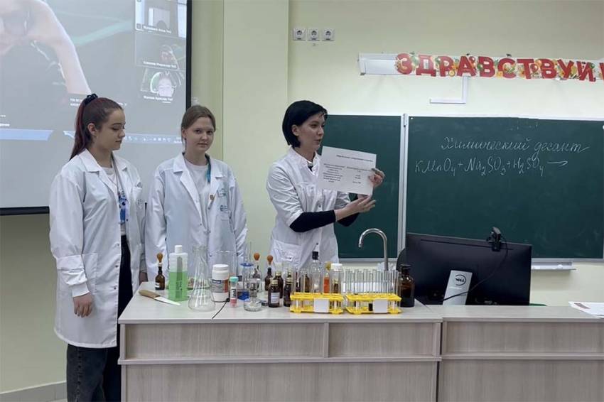 Химический десант НИУ «БелГУ» проводит профориентационную работу