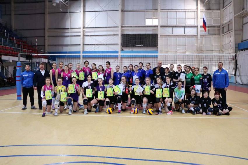 Завершился открытый кубок Спортивного клуба НИУ «БелГУ» по волейболу 
