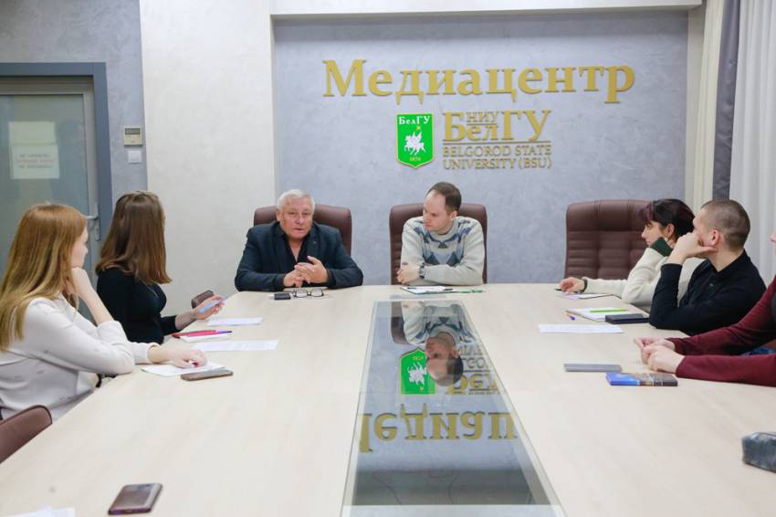 Участники литературной мастерской НИУ «БелГУ» учились написанию рассказов События НИУ «БелГУ» участники литературной мастерской ниу «белгу» учились написанию рассказов