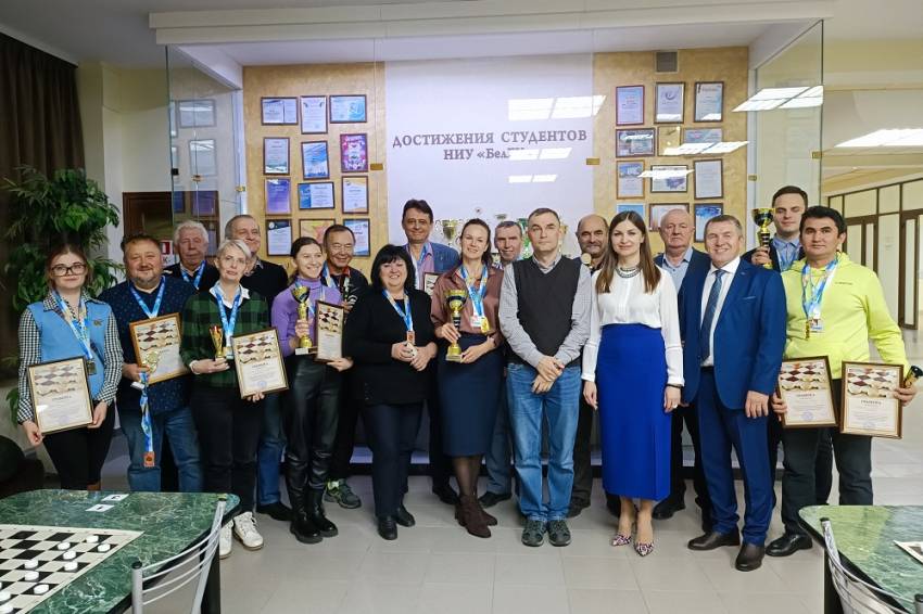 Лично-командные соревнования по русским шашкам завершились в Белгородском госуниверситете 
