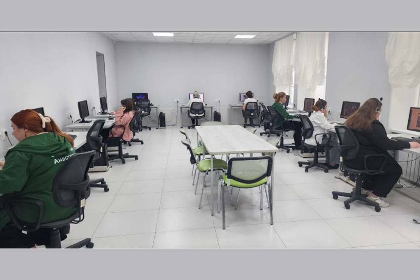 Студенты Белгородского госуниверситета наблюдают за проведением ЕГЭ События НИУ «БелГУ» студенты белгородского госуниверситета наблюдают за проведением егэ