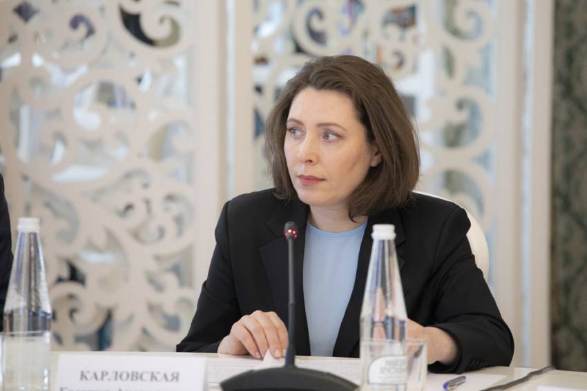 Евгения Карловская завершила знакомство с институтами НИУ «БелГУ» События НИУ «БелГУ» евгения карловская завершила знакомство с институтами ниу «белгу»