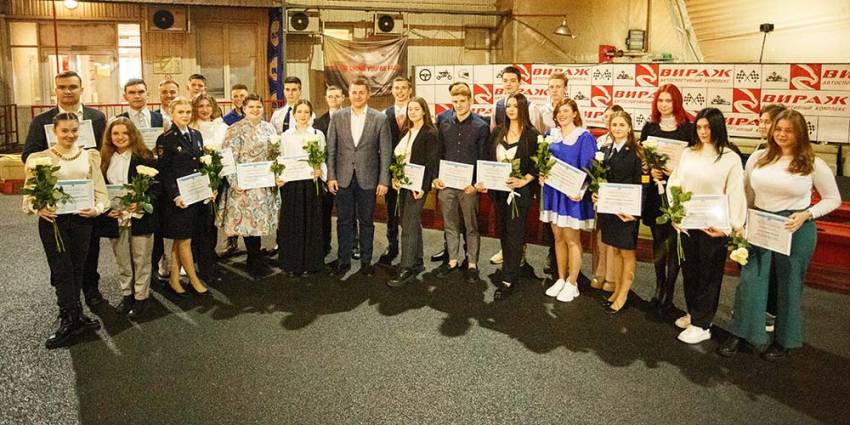 Студенты Белгородского госуниверситета стали обладателями стипендии мэра