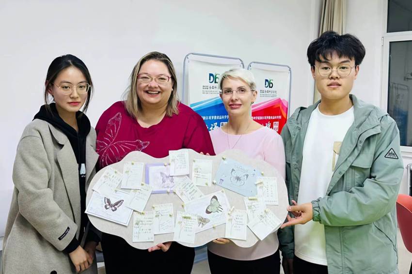 Преподаватели НИУ «БелГУ» в Дэчжоу написали письма в будущее и заложили «капсулу времени» События НИУ «БелГУ» преподаватели ниу «белгу» в дэчжоу написали письма в будущее и заложили «капсулу времени»