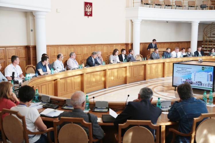 Международный симпозиум физиков – на площадке НИУ «БелГУ» События НИУ «БелГУ» международный симпозиум физиков – на площадке ниу «белгу»