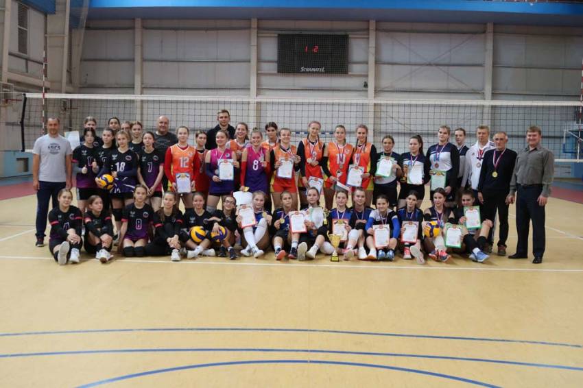 Завершился открытый кубок спортивного клуба НИУ «БелГУ» по волейболу среди женских команд
