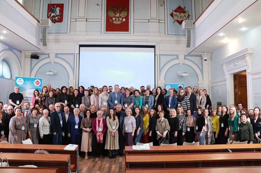 Редакторы и издатели обсудили положение российских научных журналов в мировом пространстве События НИУ «БелГУ» редакторы и издатели обсудили положение российских научных журналов в мировом пространстве