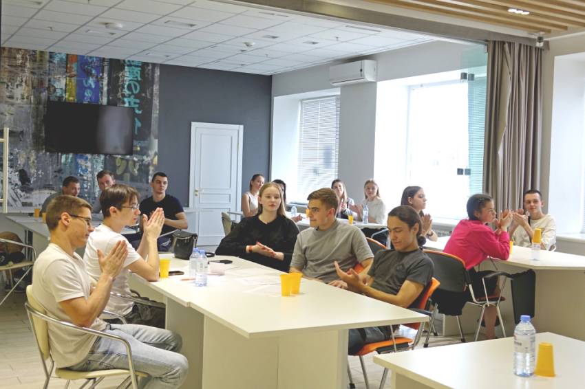 Новым подходам в противодействии терроризму и экстремизму посвятили деловую игру в НИУ «БелГУ» События НИУ «БелГУ» новым подходам в противодействии терроризму и экстремизму посвятили деловую игру в ниу «белгу»