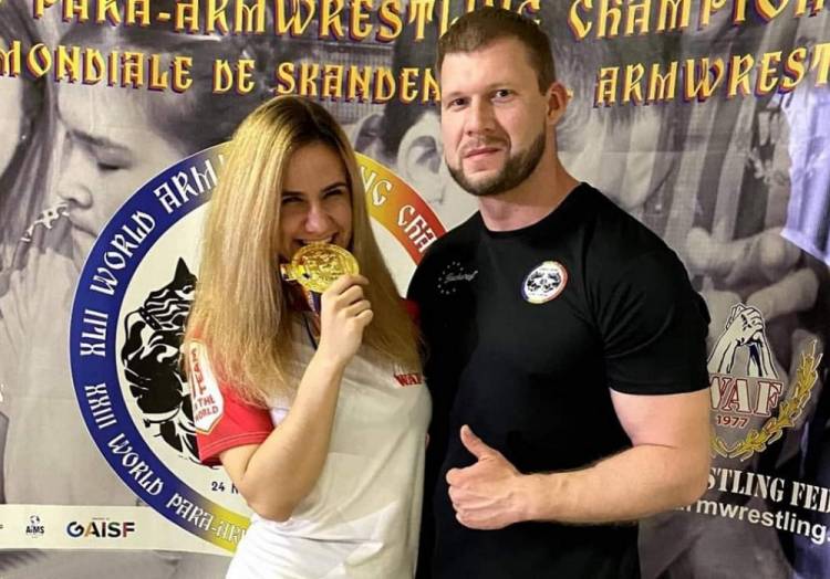 Студентки Белгородского госуниверситета завоевали награды чемпионата мира по армрестлингу