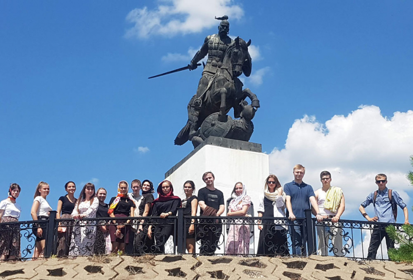 Студенты НИУ «БелГУ» ознакомились с православными святынями Белгородской области