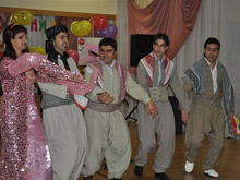 Зажигательный танец от студентов-курдов