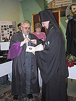 Вручение диплома действительного члена академии архиепископу Белгородскому и Старооскольскому Иоанну