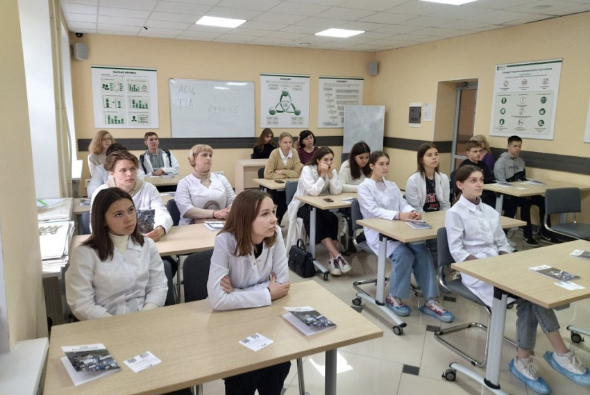 Выпускники медицинских классов ознакомились с симуляционным центром мединститута НИУ «БелГУ»