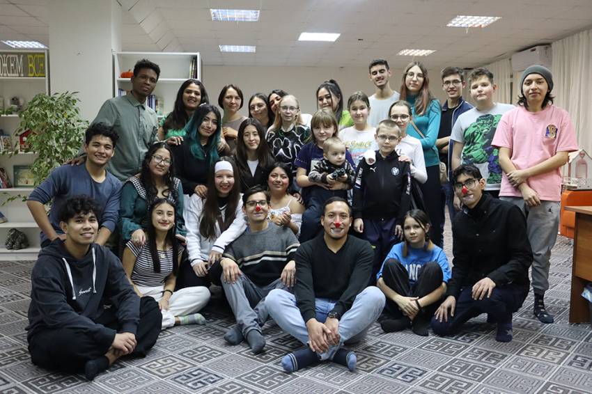 Иностранные студенты НИУ «БелГУ» организовали для подопечных фонда «Святое Белогорье против детского рака» игру «Вокруг света»